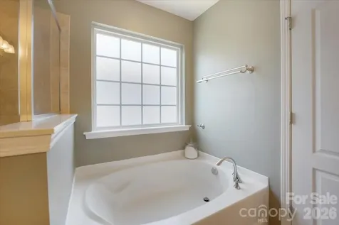 9718 Loughlin Lane Charlotte NC 28273