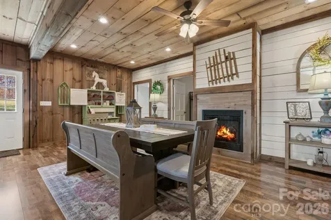 615 Don Felmet Road Marshall NC 28753