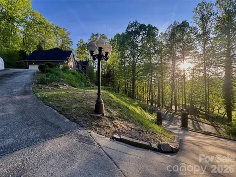 2983 Rockwood Drive Lenoir NC 28645