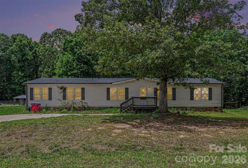 4533 Red Apple Drive Bessemer City NC 28016