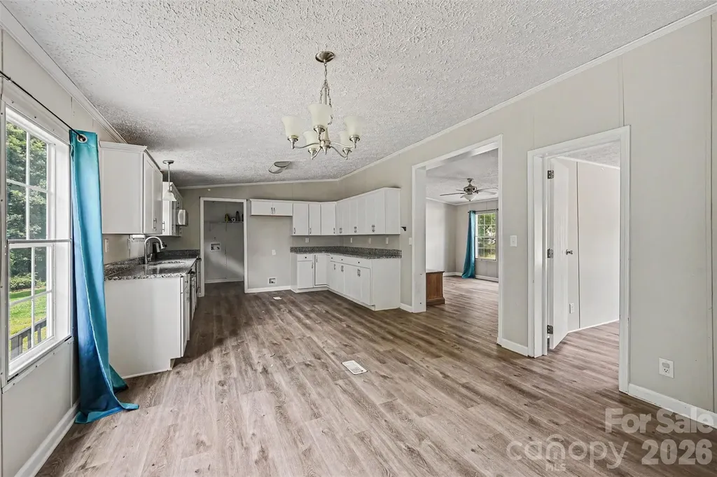 4533 Red Apple Drive Bessemer City NC 28016