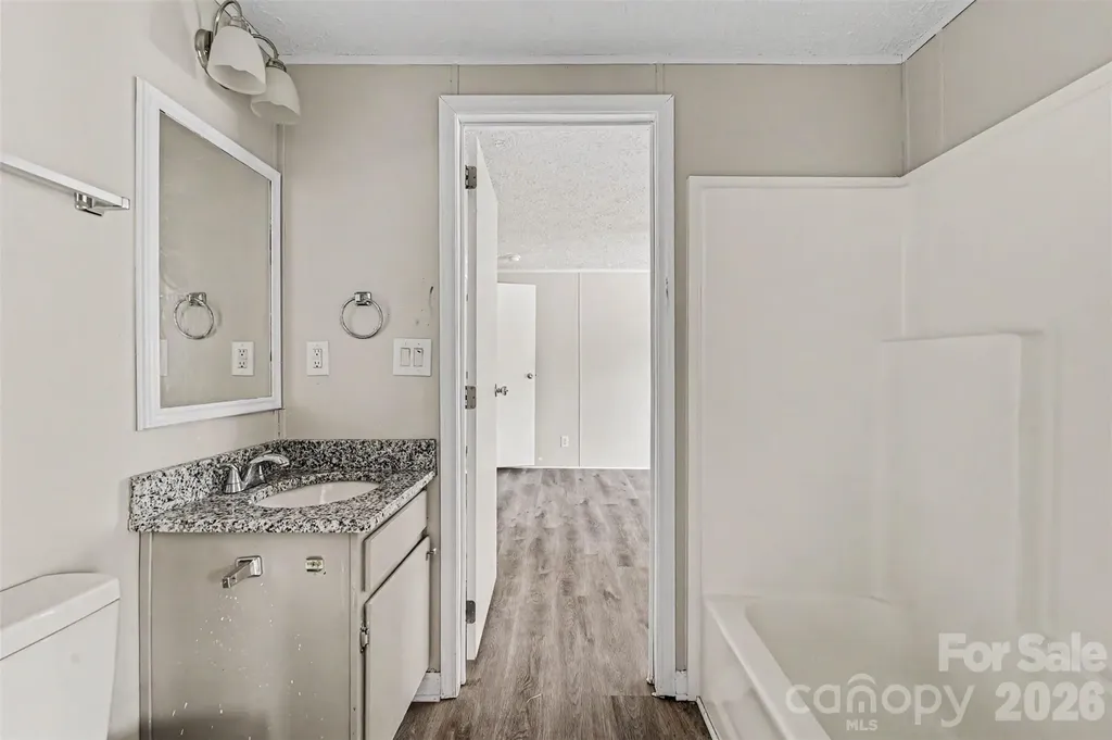 4533 Red Apple Drive Bessemer City NC 28016