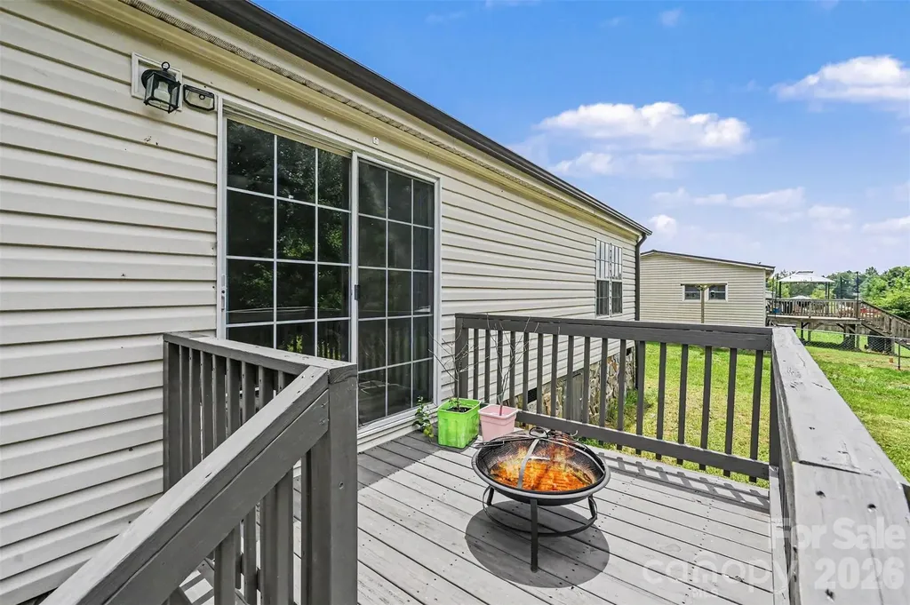 4533 Red Apple Drive Bessemer City NC 28016