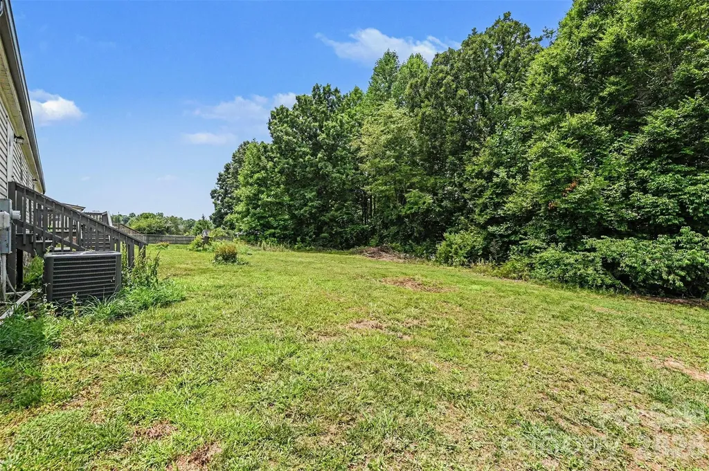 4533 Red Apple Drive Bessemer City NC 28016