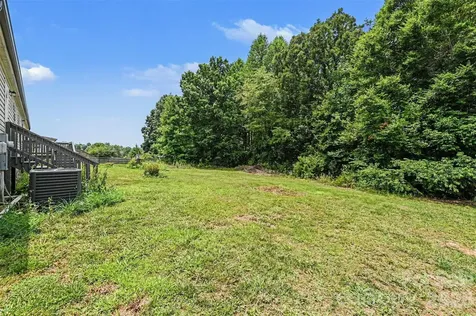 4533 Red Apple Drive Bessemer City NC 28016