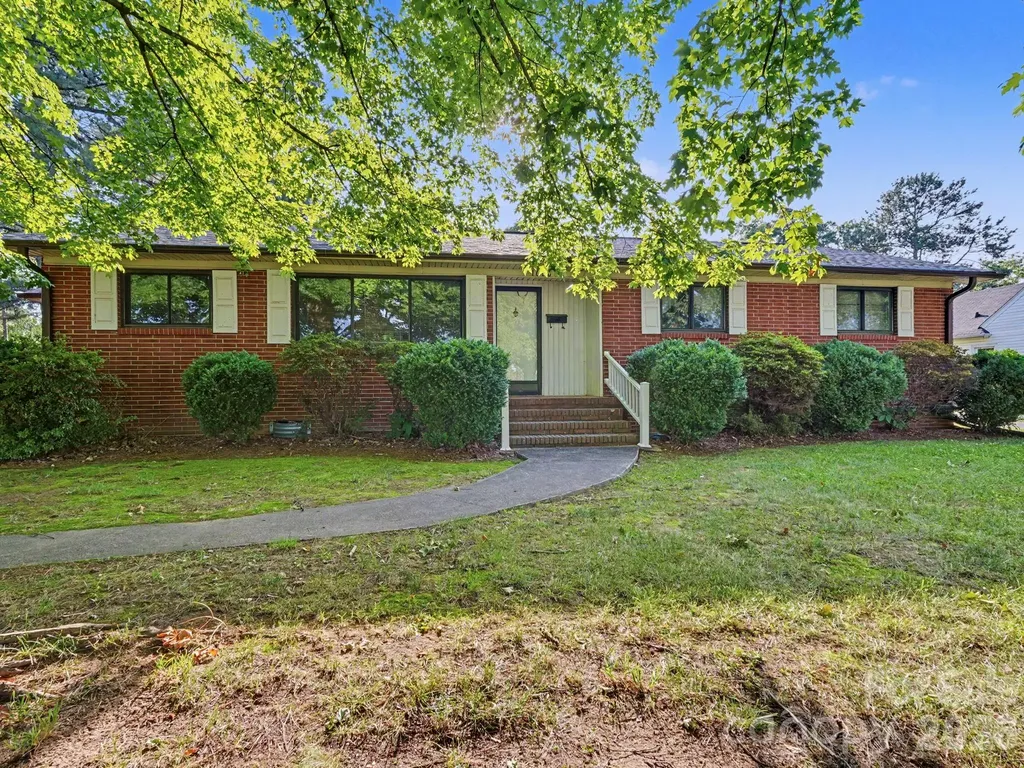 1006 S Main Street Landis NC 28088