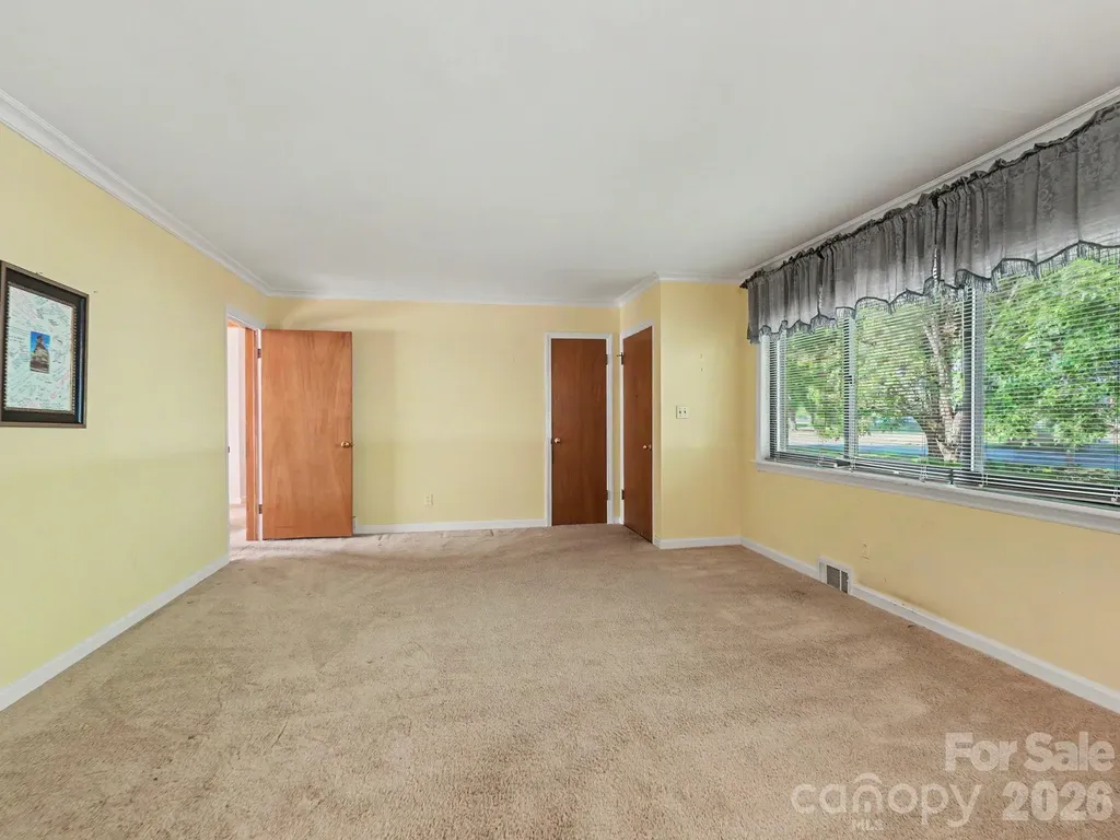 1006 S Main Street Landis NC 28088