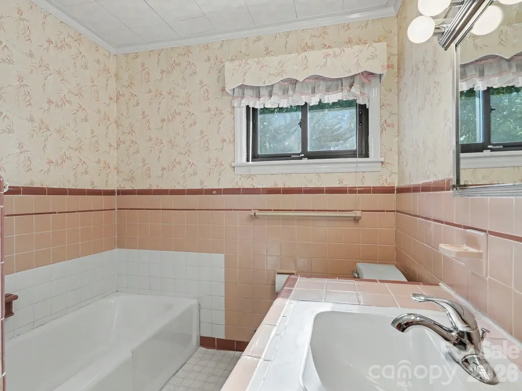 1006 S Main Street Landis NC 28088
