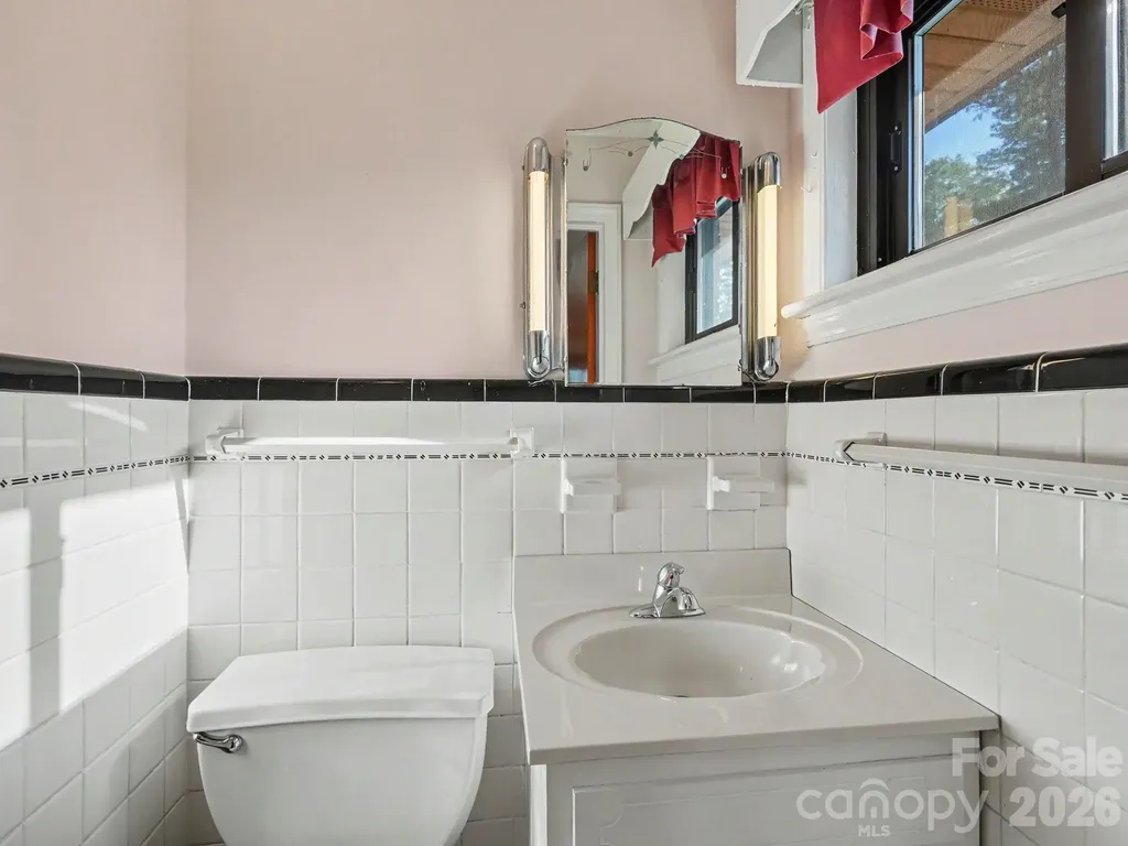 1006 S Main Street Landis NC 28088
