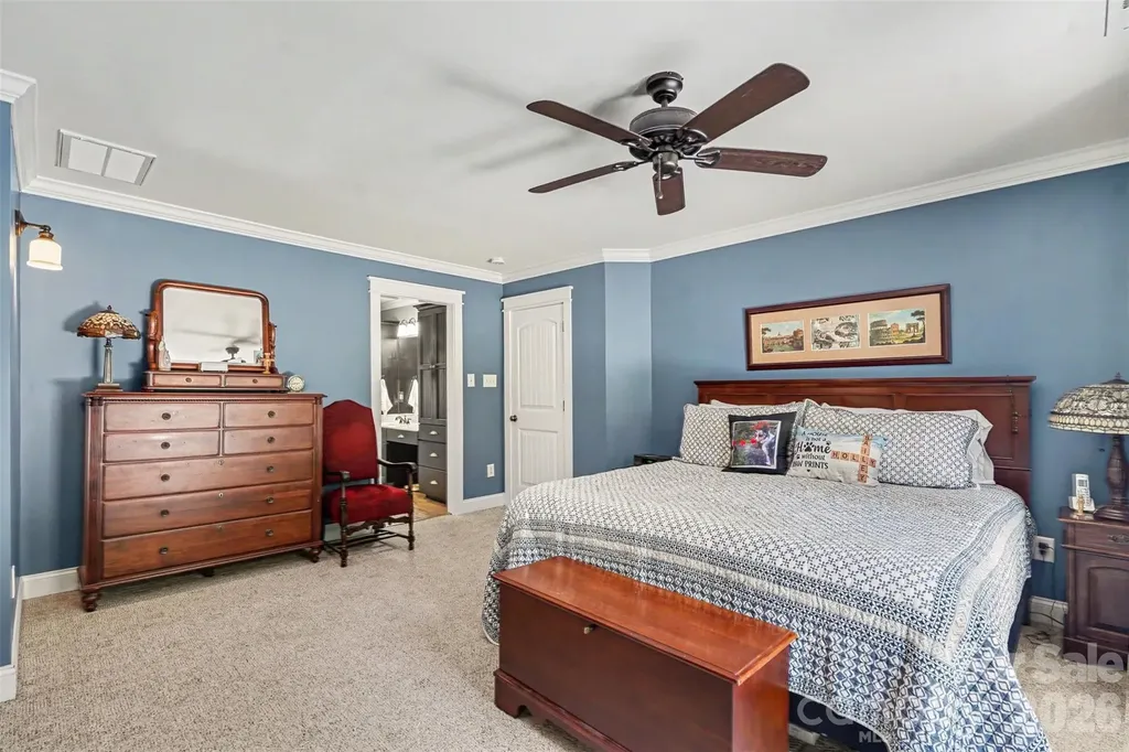 162 Twin Lakes Drive Statesville NC 28625