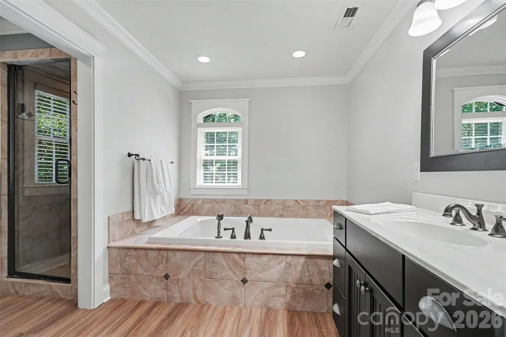 162 Twin Lakes Drive Statesville NC 28625