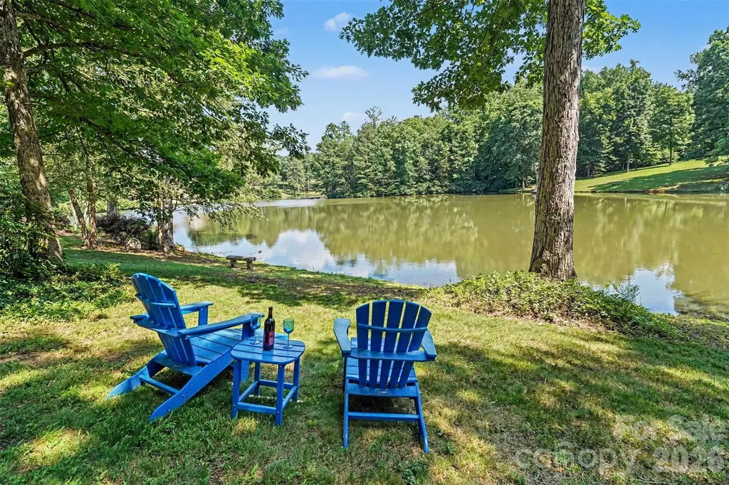 162 Twin Lakes Drive Statesville NC 28625