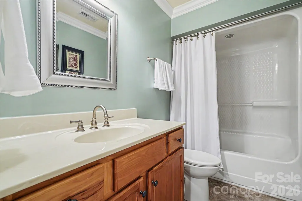 162 Twin Lakes Drive Statesville NC 28625