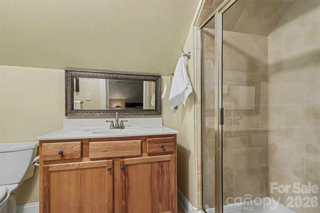 162 Twin Lakes Drive Statesville NC 28625