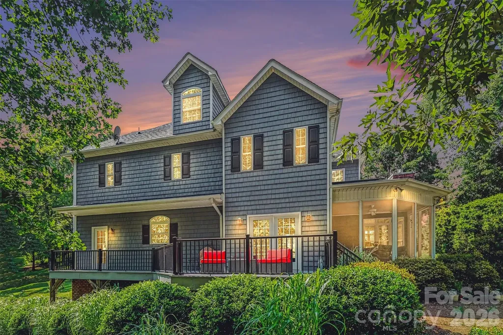 162 Twin Lakes Drive Statesville NC 28625