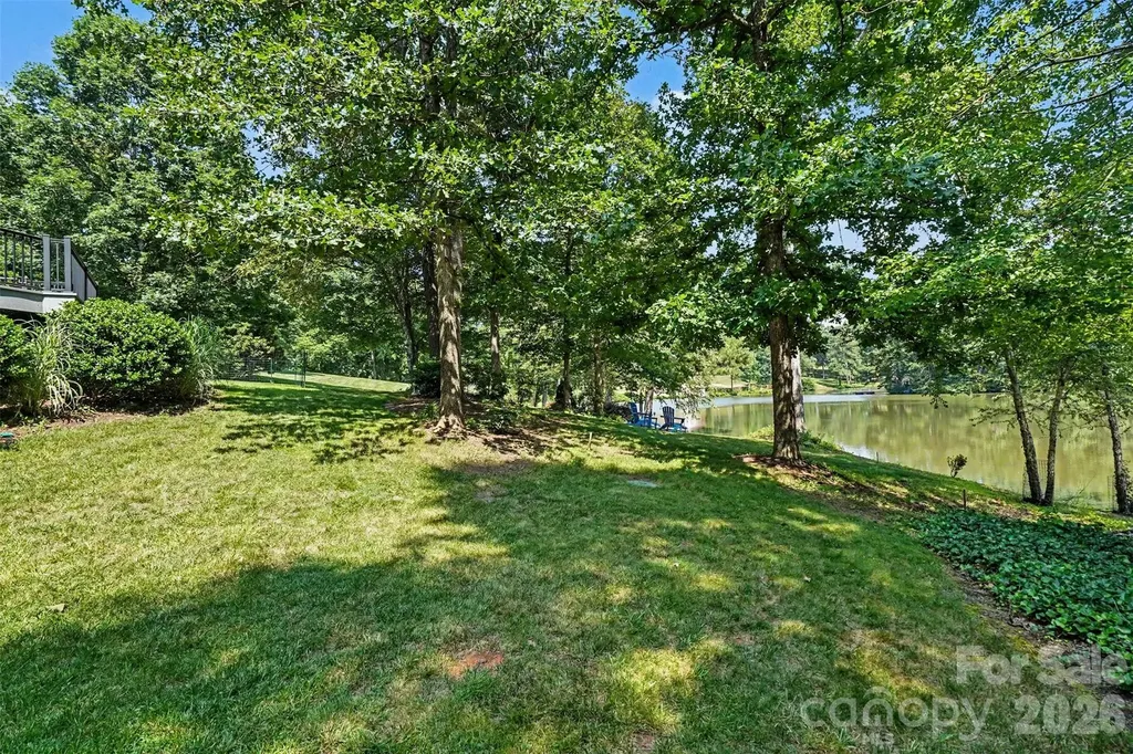 162 Twin Lakes Drive Statesville NC 28625