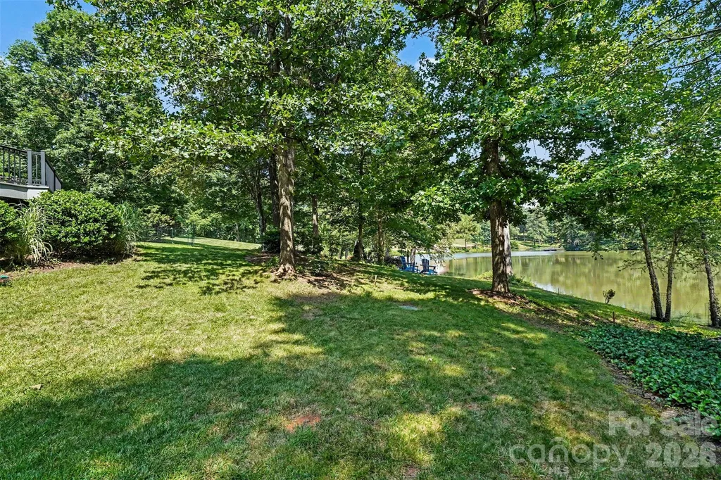 162 Twin Lakes Drive Statesville NC 28625