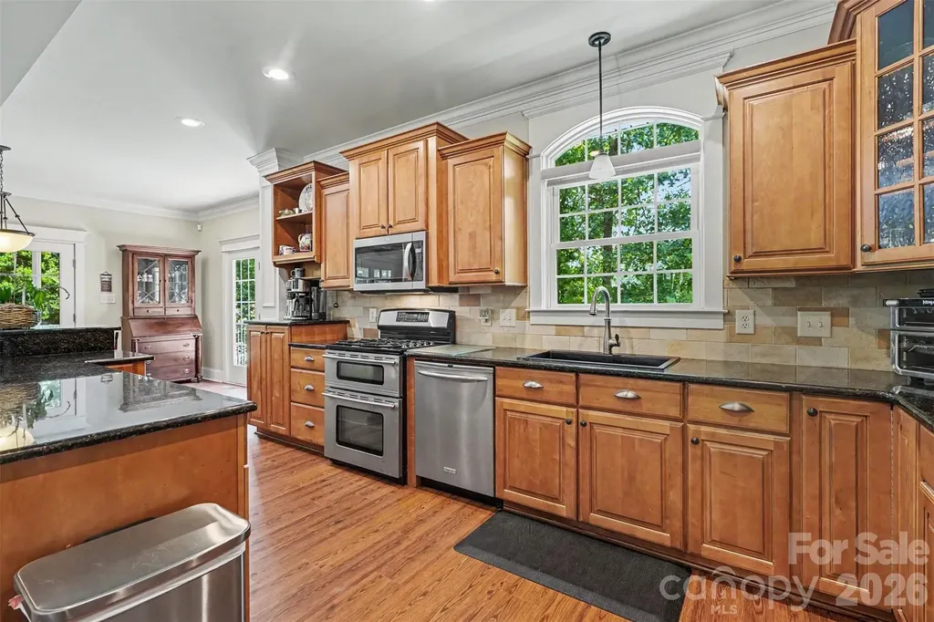 162 Twin Lakes Drive Statesville NC 28625