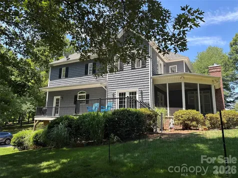 162 Twin Lakes Drive Statesville NC 28625