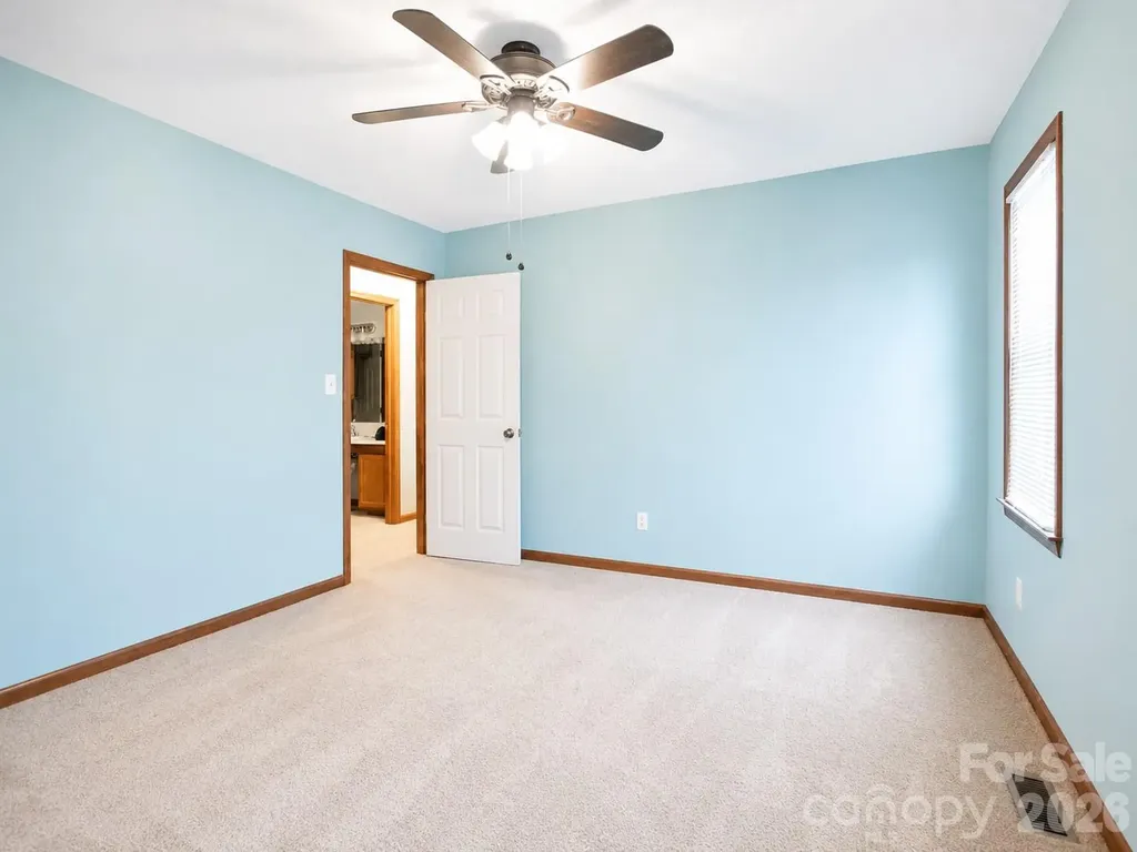 1330 5th Street NE Hickory NC 28601