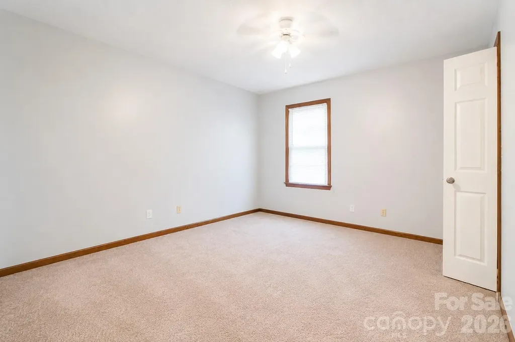 1330 5th Street NE Hickory NC 28601