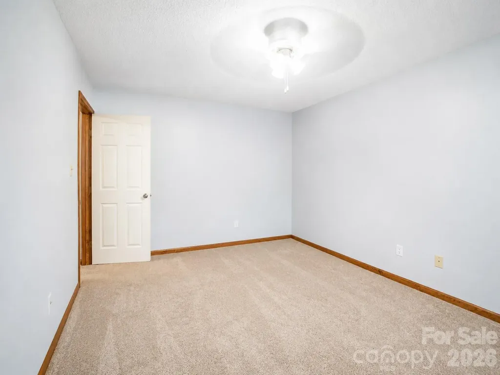 1330 5th Street NE Hickory NC 28601