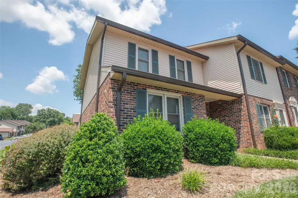 1330 5th Street NE Hickory NC 28601