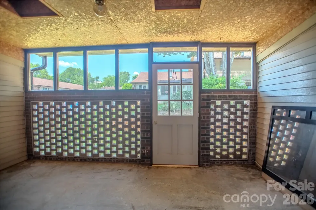 1330 5th Street NE Hickory NC 28601