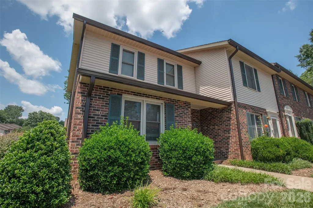 1330 5th Street NE Hickory NC 28601