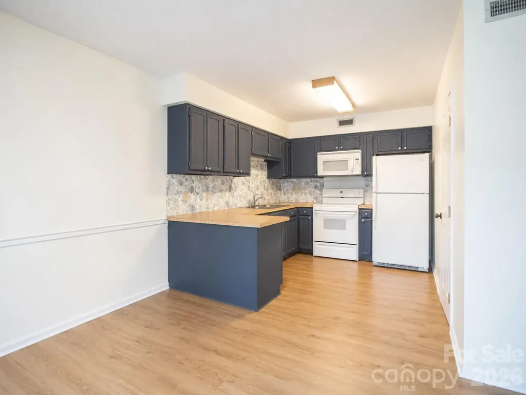 1330 5th Street NE Hickory NC 28601