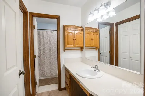 1330 5th Street NE Hickory NC 28601
