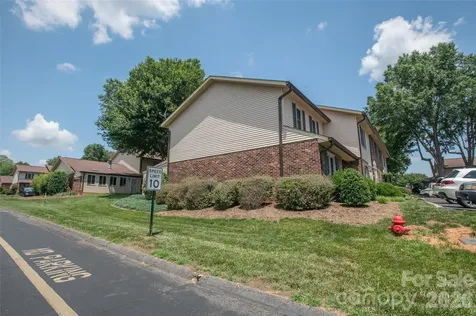 1330 5th Street NE Hickory NC 28601