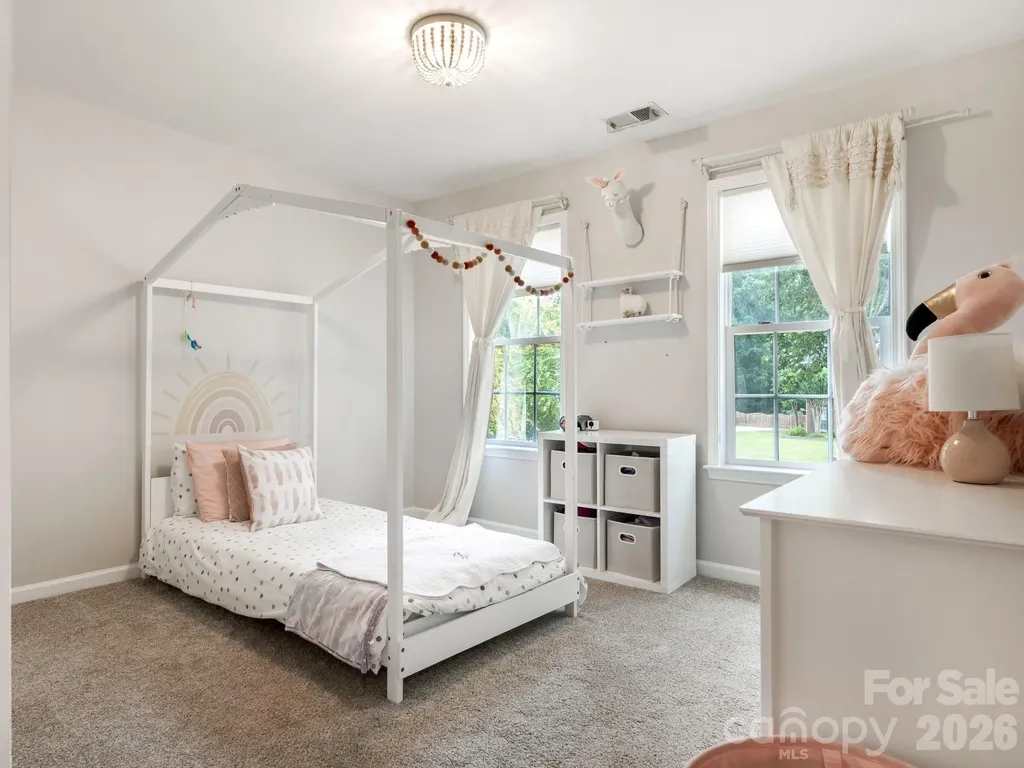 6807 Guinevere Drive Charlotte NC 28277