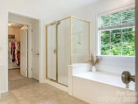 6807 Guinevere Drive Charlotte NC 28277