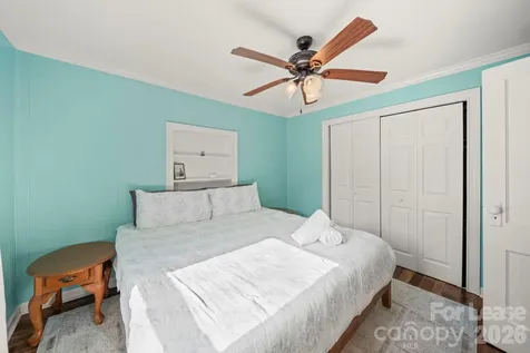 211 9th Street Belmont NC 28012
