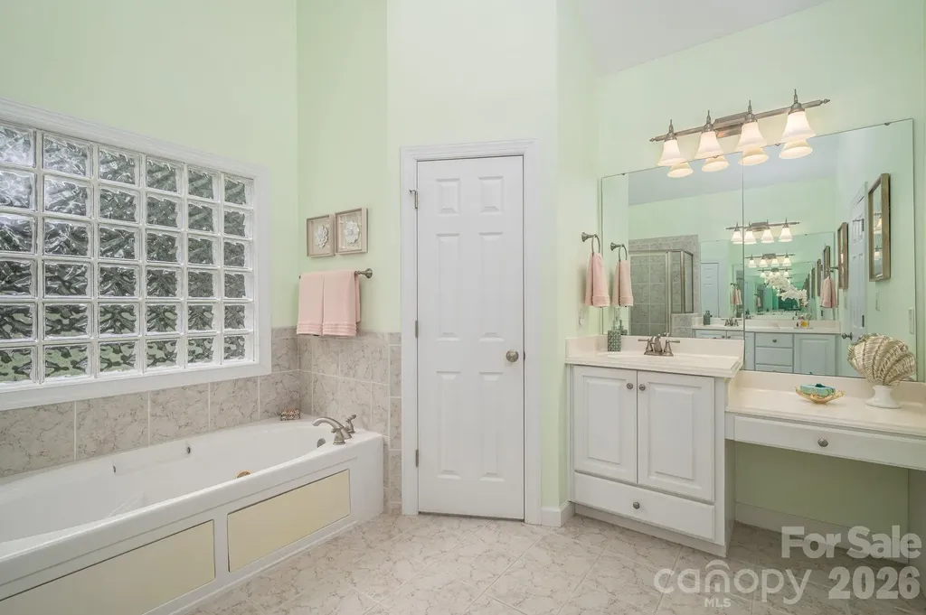 5059 Graystone Estates Drive Belmont NC 28012