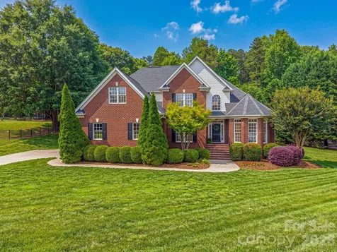 5059 Graystone Estates Drive Belmont NC 28012
