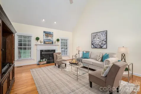 5059 Graystone Estates Drive Belmont NC 28012