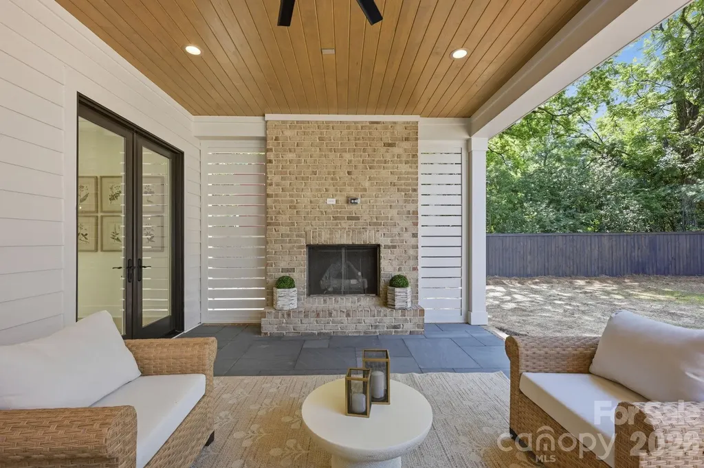 235 Jetton Street Davidson NC 28036