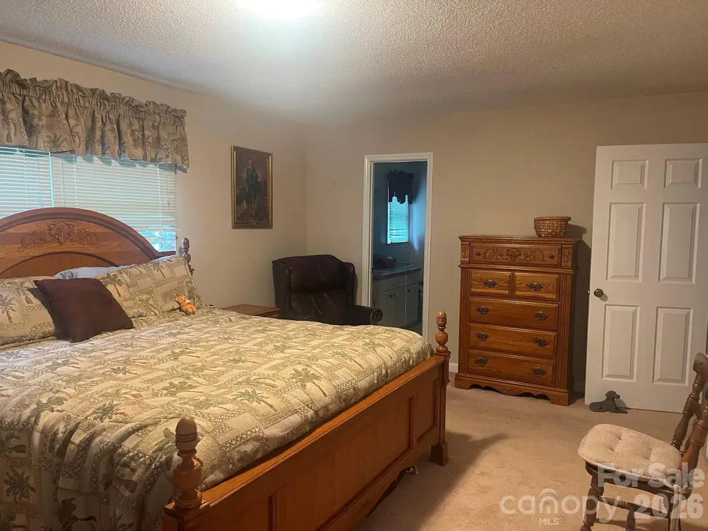 8806 Crestwood Drive Mount Pleasant NC 28124
