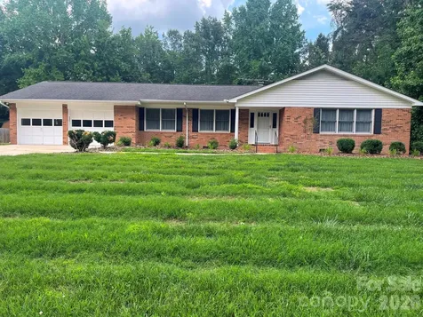 8806 Crestwood Drive Mount Pleasant NC 28124