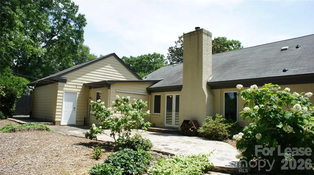 4400 Woods End Lane Charlotte NC 28277