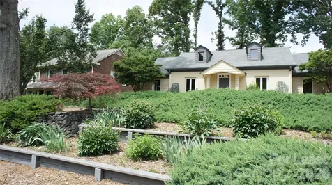 4400 Woods End Lane Charlotte NC 28277