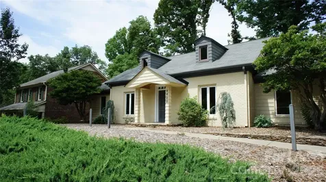 4400 Woods End Lane Charlotte NC 28277