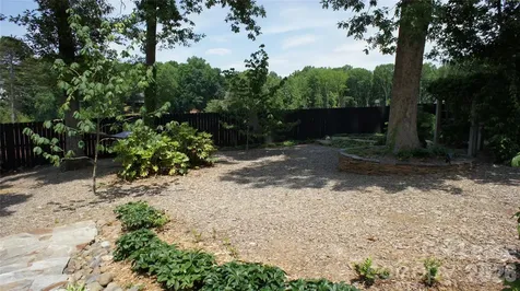 4400 Woods End Lane Charlotte NC 28277