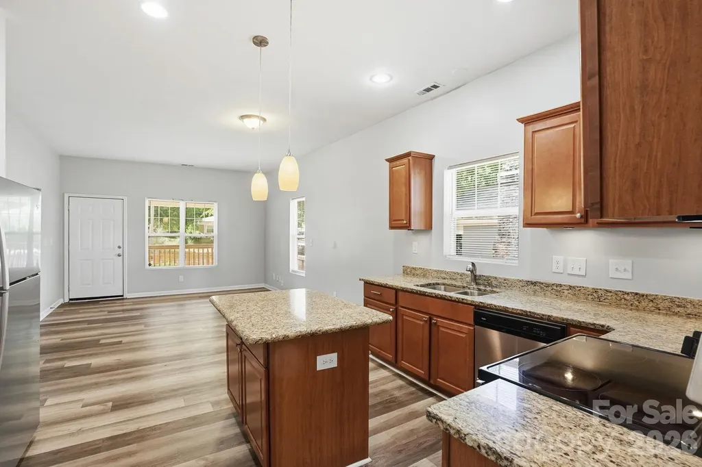 4514 Wildwood Avenue Charlotte NC 28208