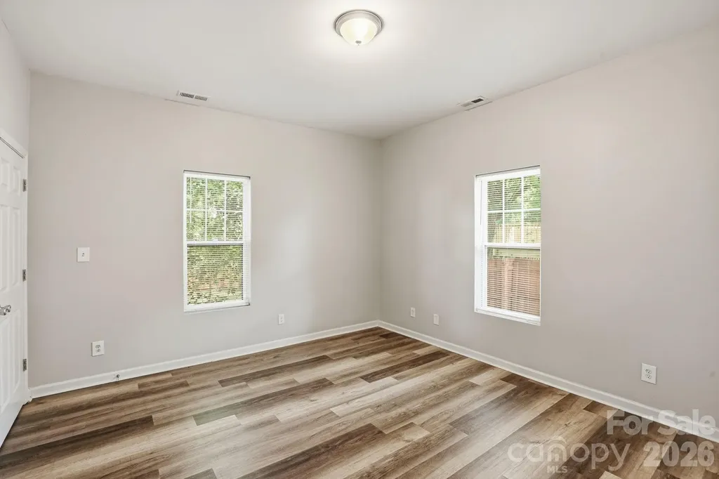 4514 Wildwood Avenue Charlotte NC 28208