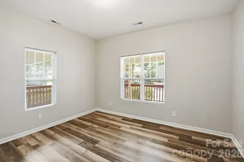 4514 Wildwood Avenue Charlotte NC 28208