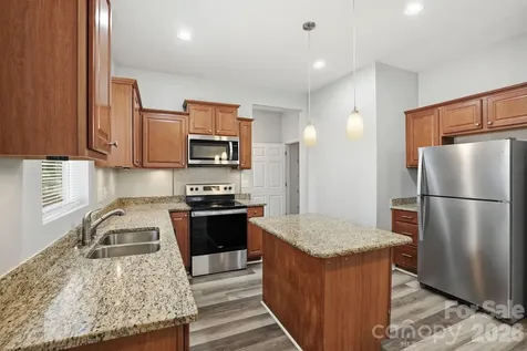 4514 Wildwood Avenue Charlotte NC 28208