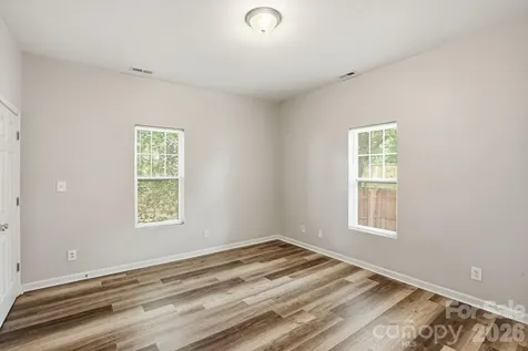 4514 Wildwood Avenue Charlotte NC 28208